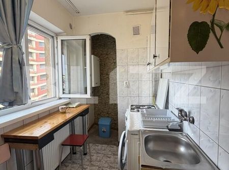 Garsoniera, decomandata, 25 mp, zona strazii Primaverii - Fotografie 4