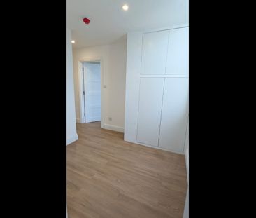 2 Bed Flat, Harpenden Road, SE27 - Photo 2