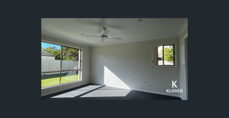 12 Rix Drive, Coomera - Beautiful Family Home in Prime Coomera Location! 🏡✨ - Photo 2