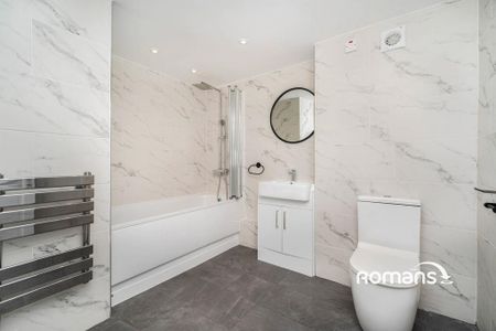 2 bedroom flat to rent - Photo 5