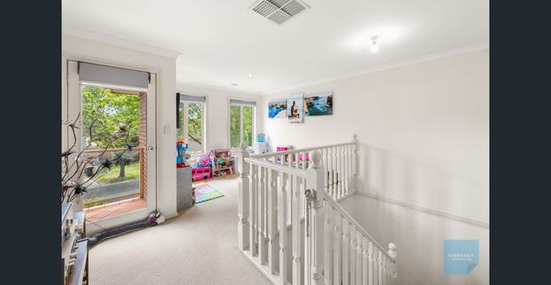 Stunning Family Home in Caroline Springs! - Photo 1