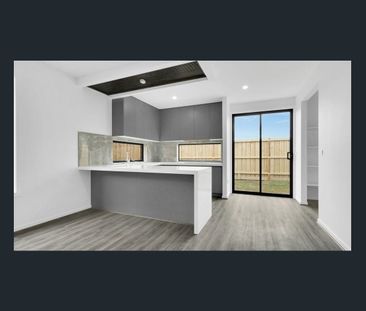 8 Thurles Street, Woodstock, Vic 3751 - Photo 1