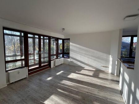 Bremen-Lesum: Moderne Single-Wohnung Einbauküche, Wintergarten. - Photo 2