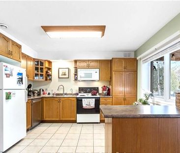 For Lease - 17 JEAN ANDERSON Crescent Unit# LOWER, Guelph, Ontario - Photo 2