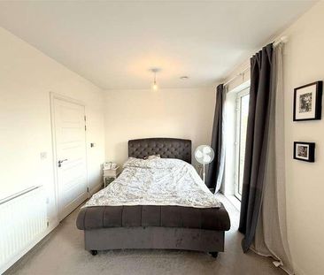 Edgecumbe Avenue, Colindale, NW9 - Photo 6