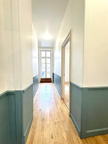 Location Appartement 4 pièces 93m² - Photo 3