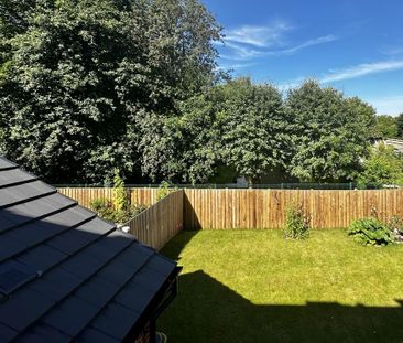 4 bedroom semi-detached house to rent - Photo 5