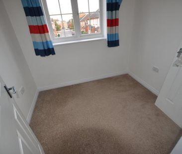 3 bedroom terraced house to rent - Photo 5