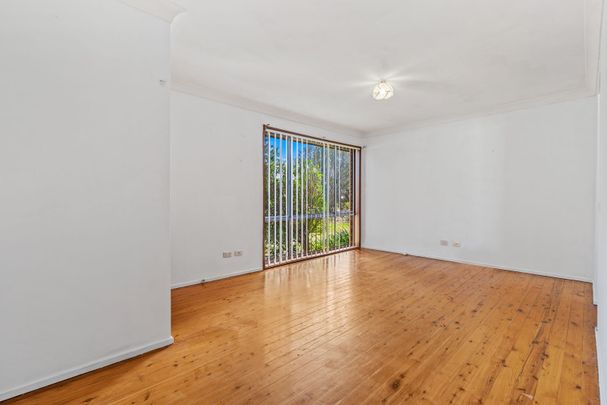 The Perfect Three-Bedroom Family Home! - Photo 1