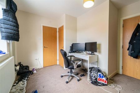 8 bedroom house to rent - Photo 3