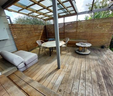 Family home in Beach Haven - Photo 2