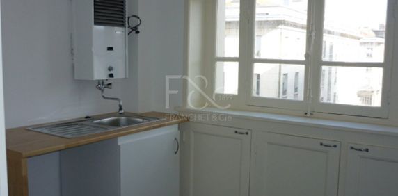T1 de 35 m² - Rue Raulin à Lyon 7ème - Photo 2