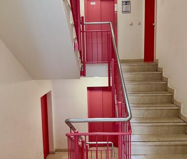 Schöne 2-Zimmer-Wohnung mit Balkon & Garage - Photo 2