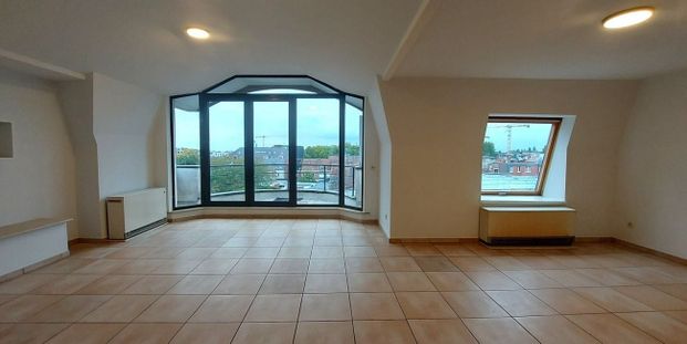 Woning te huur in Kortrijk voor € 795 met 2 slaapkamers - Photo 1