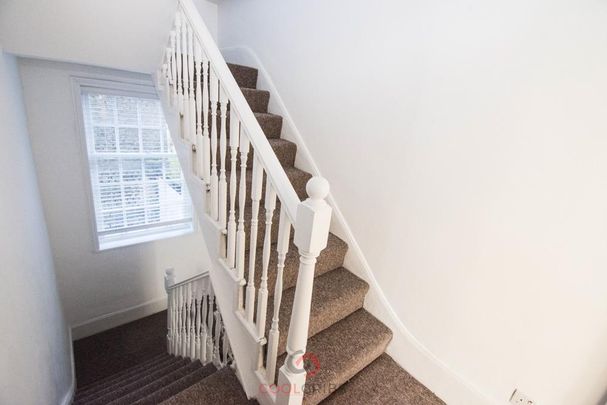 6 bedroom flat to rent - Photo 1