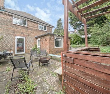 5 bedroom house to rent - Photo 1