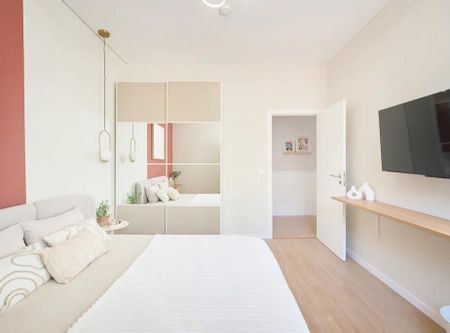 Largo Vitorino Damásio, Lisbon, Lisbon 1200-872 - Photo 3