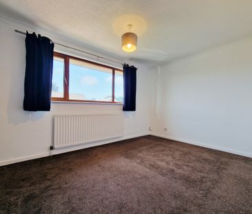 Whitby Avenue, Ingol - Photo 2