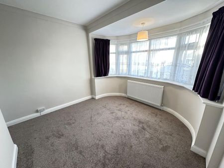 3 bedroom semi-detached bungalow to rent - Photo 5
