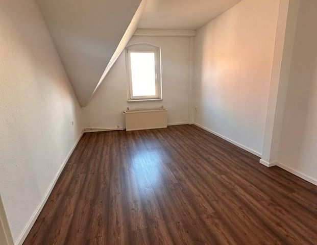 3-Zimmer Dachgeschoss Wohnung - Foto 1