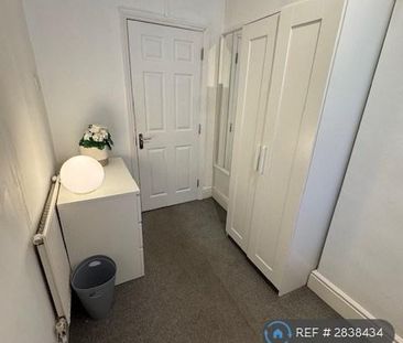 6 bedroom end of terrace house to rent - Photo 6