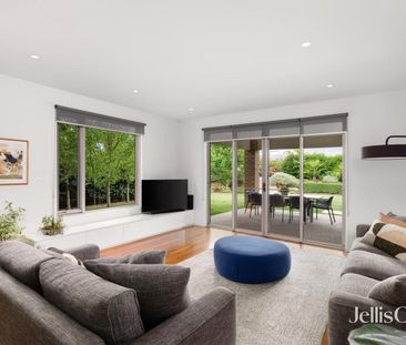 Quality Family Home in Popular Location! - Photo 4