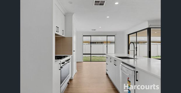 Stunning Family Home with Sparkling Pool - Photo 1