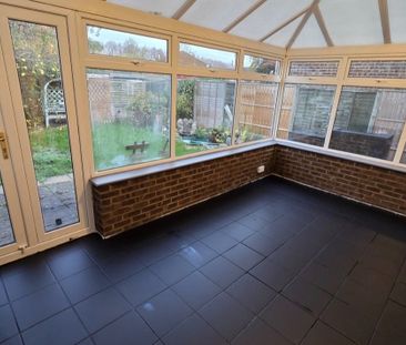 3 Bed Semi-Detached House, Dunsmore Road, LU1 - Photo 3