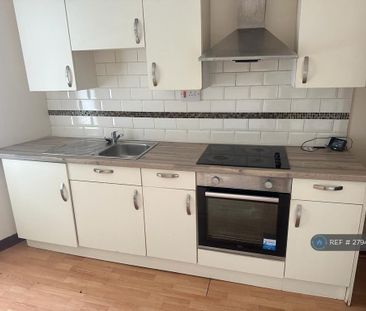 2 bedroom flat to rent - Photo 6