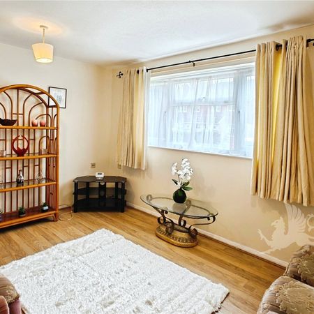 Barnwood Road, Guildford, Surrey, GU2 8JD - Photo 3