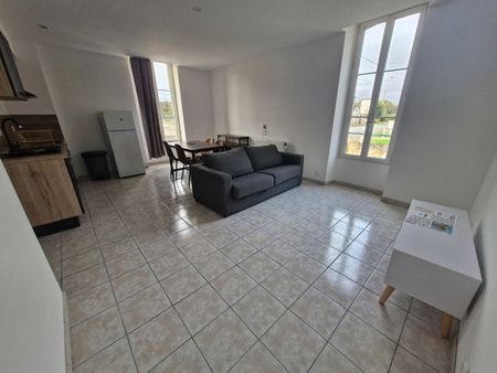 Location Appartement 2 pièces 47m² - Photo 3
