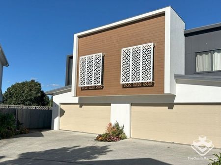 4 br Townhouses next door to Sunnybank Hills State School - Photo 4