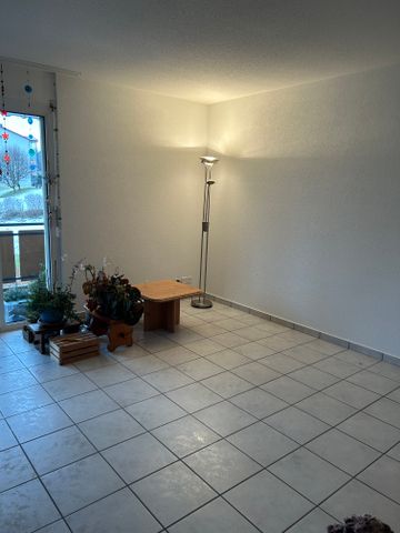 Grosszügige 2.5-Zimmerwohnung in Wünnewil - Foto 2