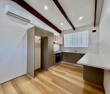 Renovated Villa in Great Location - Photo 4