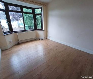 2 bedroom property to rent in London - Photo 4