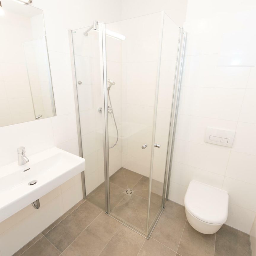 Lichtdurchflutete 2 Zimmerwohnung mit Wohlfühlfaktor - verfügbar ab 01.03.2026! - Photo 1