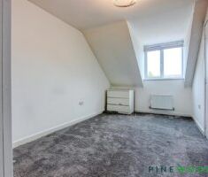 3 BEDROOM House - Semi-Detached - Photo 4
