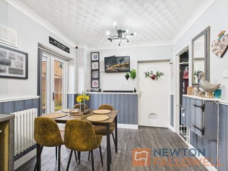 3 bedroom semi-detached house to rent - Photo 4