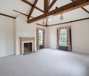 6 bedroom detached house to rent - Photo 5