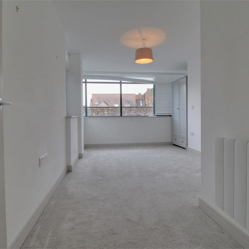 Cathedral House, Gloucester, GL1 - Photo 1