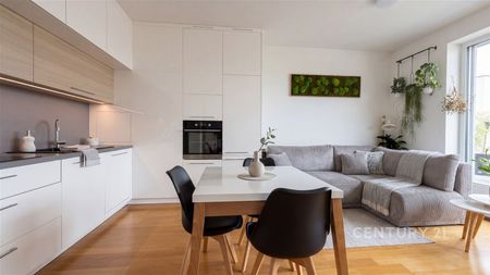 Pronájem bytu 2+kk 58 m² - Fotografie 2