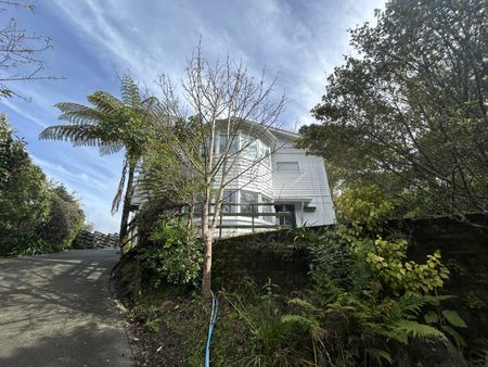 Eastbourne Living - Photo 2