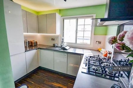 2 bedroom flat to rent - Photo 5