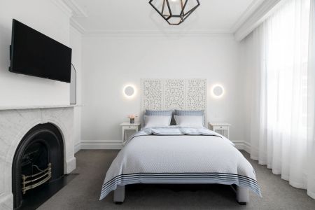 Victorian Splendour on the Park - Photo 3