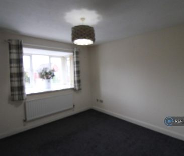 3 bedroom detached house to rent - Photo 5