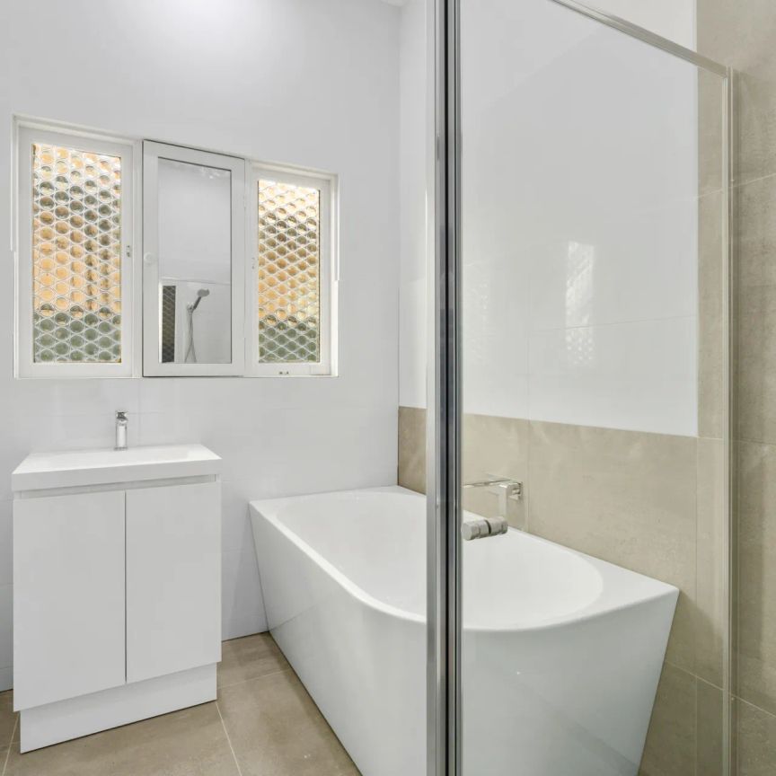 Fully Renovated Family Home - Photo 1