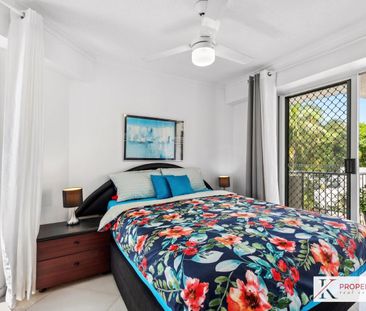 Immaculately Presented Apartment in Prime Location! - Photo 2