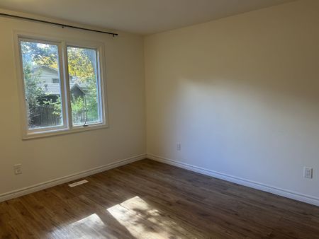 For Lease - 27 Gatineau Crescent, London South, Ontario - Photo 3