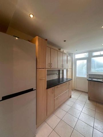 Ashburton Avenue Ilford, IG3 - Photo 4