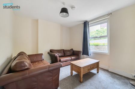 4 bedroom terraced house to rent - Photo 5